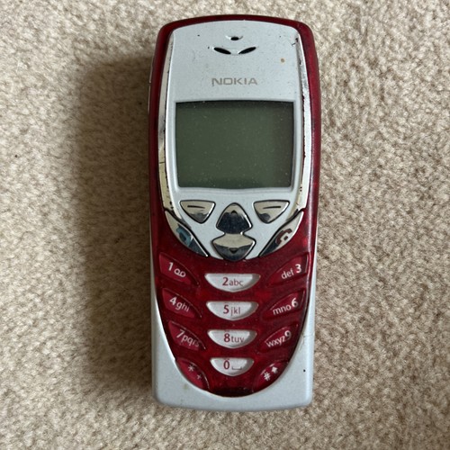 Nokia 8210 mobile phone - phone, retro