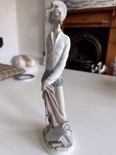 Lladro Don Quixote Standing Porcelain Figurine with Sword by Salvador Furió 30cm