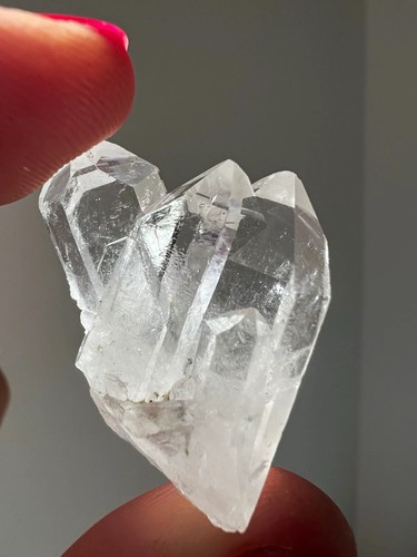 11g tiny raw lemurian quartz - 11g,