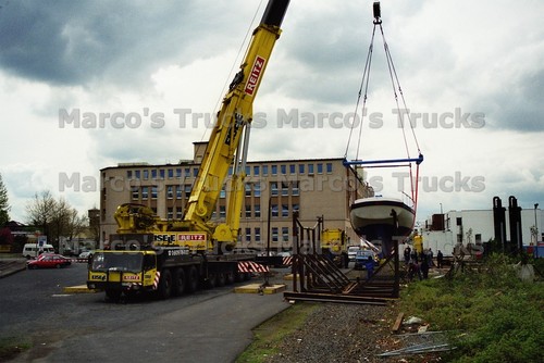 Truck photo crane - truck,
