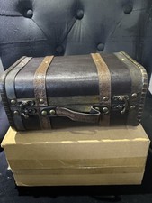 Vintage Suitcase with Handle Decoration Box Photo Props for Shop Window Shop