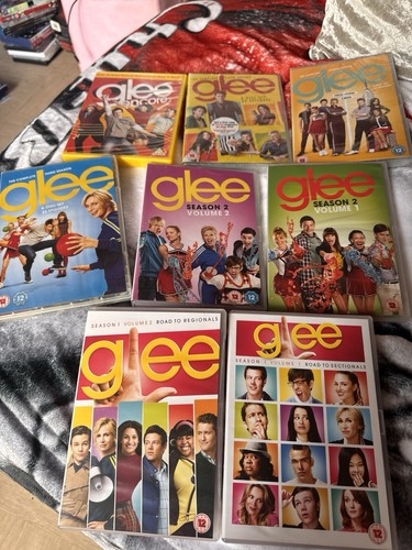 Glee dvd bundle - glee,