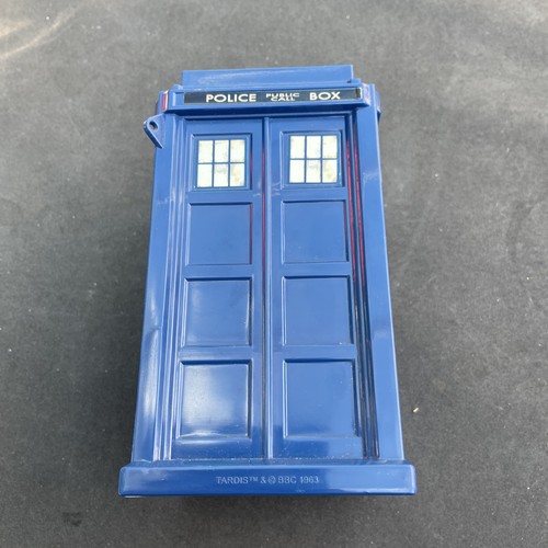 Doctor who tardis - who, style