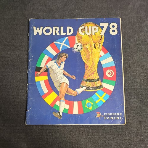 100 complete official panini - complete,