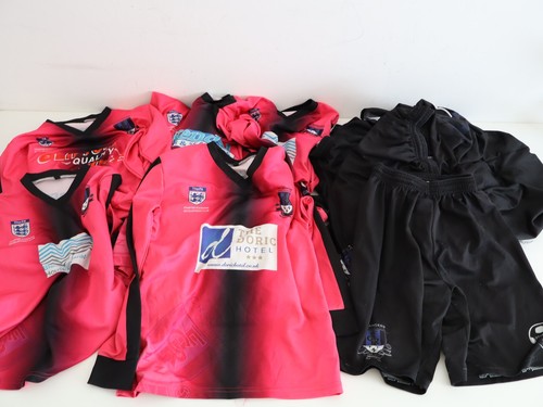 Side youth team kits - 11,