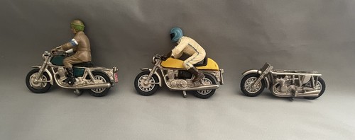Vintage 1970 britains - 1970’s, lone