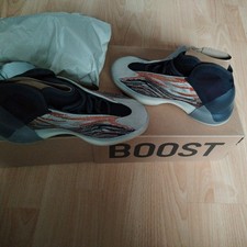 Adidas Yeezy Quantum Flash