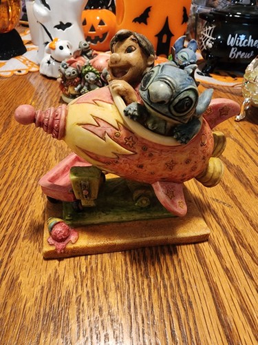 Signed wdw harmony kingdom - wdw,