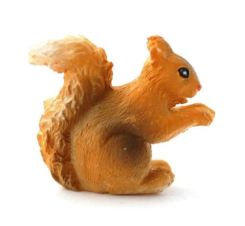 Dolls house squirrel miniature - squirrel,