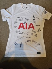 Tottenham Hotspur Women Signed