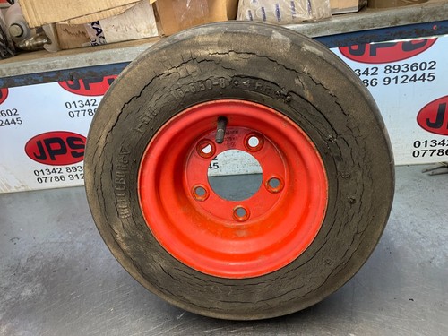 Rear stud wheel - rear, 5