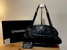 CHANEL Mademoiselle Shoulder