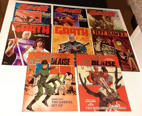 Vintage titan books lot - books,