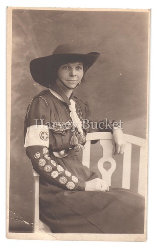 Vintage 1920 girl - vintage, guide