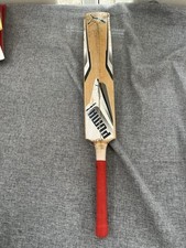 Puma Platinum 6000 Limited Junior Cricket Bat Size 5 30 1/2 Inches