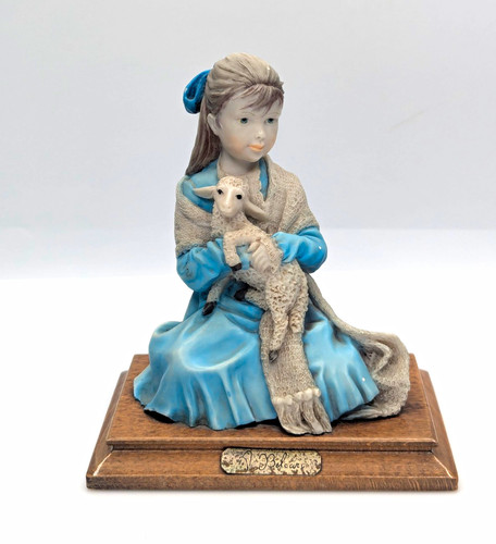 Vintage belcari figurine - vintage,