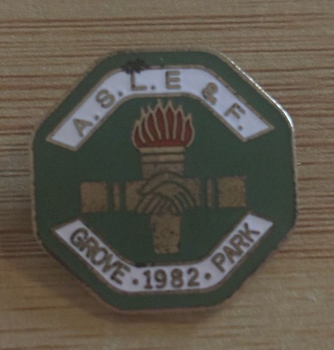 Aslef badge grove park - badge,