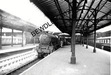 35mm NEGATIVE LNER GRESLEY 62767 "THE GROVE" HULL PARAGON STATION 22/6/1958