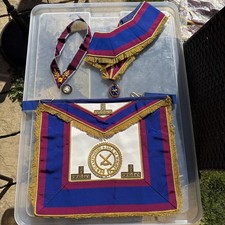 Freemasons  Provincial Apron DRESS  Hampshire Iow with Collar Collette And Jewel