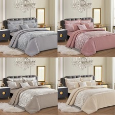 Jacquard Duvet Cover With