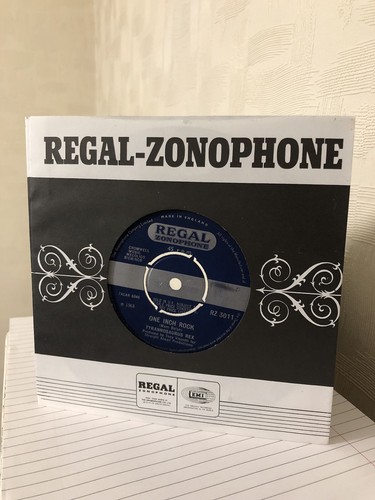 Tyrannosaurus rex one inch - rex,