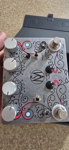 Octave fuzz guitar pedal - octave,