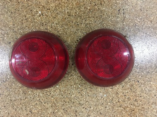 Red lens round flat - lens,