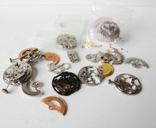 COLLECTION OF MECHANICAL WATCH MOVEMENT PARTS - FOR PARTS OR RESTORATION - LOT 3