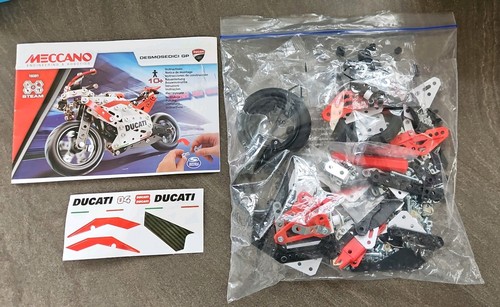 Spares parts meccano - or,