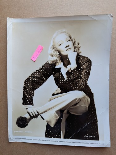Old photo woman glamour - photo,