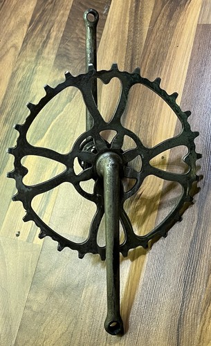Pre war skip tooth crankset - war,