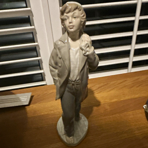 Nao bare foot sailor boy - nao,