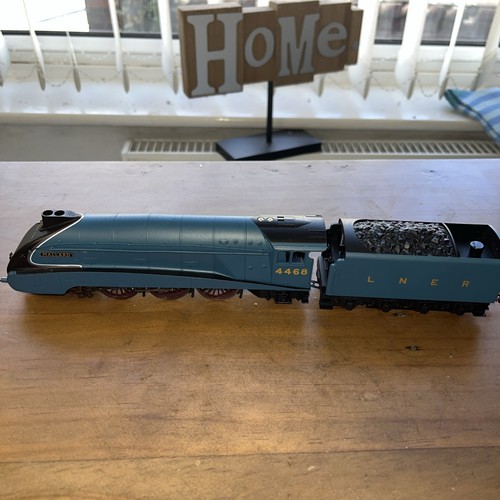 Hornby mallard gauge - oo,