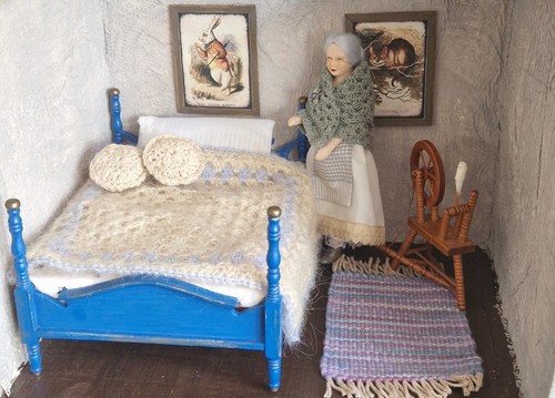 Dolls house miniature wool - dolls,