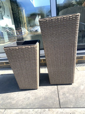 PAIR TALL BEIGE TAUPE RATTAN PATIO GARDEN 70CM  50CM PLANTER POT + INNERS