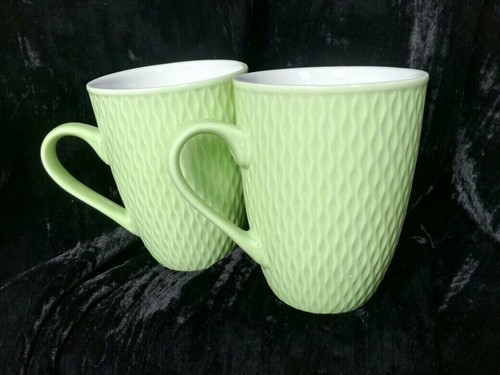 Pair apple green embossed - green, embossed/