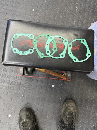 Kawasaki kh250 cylinder - kawasaki, base