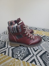 EUC Wine Reiker Riekertex