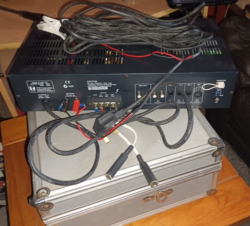Toa amplifier 1061 - toa,