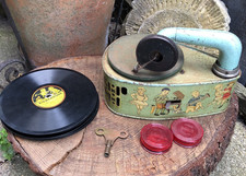 Vintage German Bingola tinplate clockwork gramophone 1920/30's toy record player