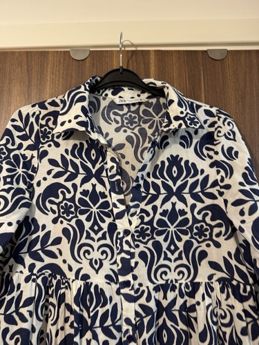 Zara navy cream - &,