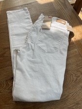 LEVI’S DEMI CURVE SKINNY FIT