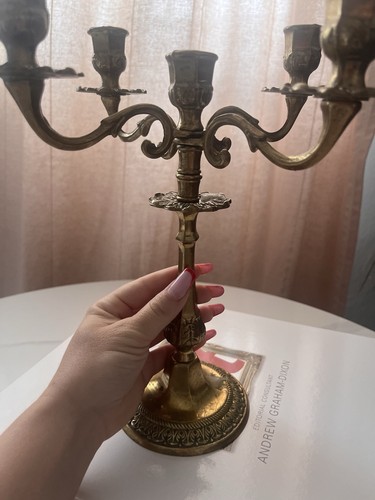 Vintage arms centrepiece - arms,