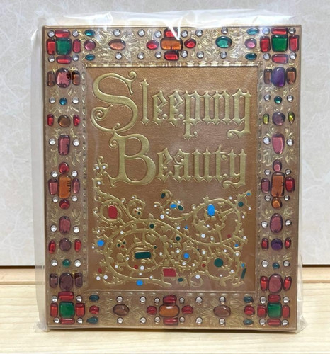 Disney sleeping beauty - sleeping, aurora