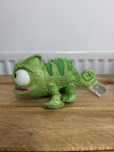 Disney store pascal - disney, plush