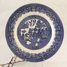 Blue Willow dinner plate -