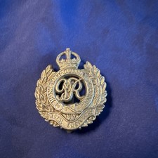 Royal Engineers Corps - British Military Army Cap Badge