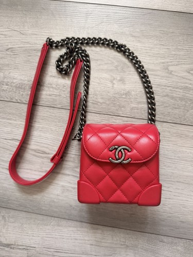 Chanel quilted lambskin red - chanel,