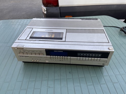 Sanyo video cassette - cassette, recorder