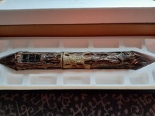 Master Replicas Predator 2